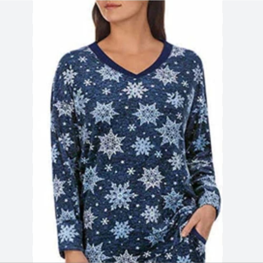 Nautica Intimates Cozy Fleece Velour Snowflake Long Sleeve Pajama Top, Sz M